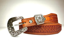 Load image into Gallery viewer, Taper Cube Stamp with Floral Buckle
